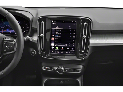 2026 Volvo XC40 B5 Core