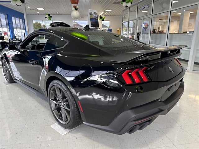2025 Ford Mustang Dark Horse