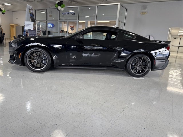 2025 Ford Mustang Dark Horse