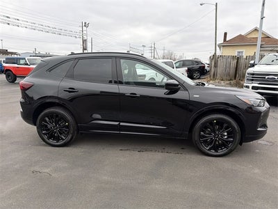 2026 Ford Escape ST-Line Elite