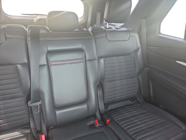 2026 Ford Explorer ST-Line - Photo 42