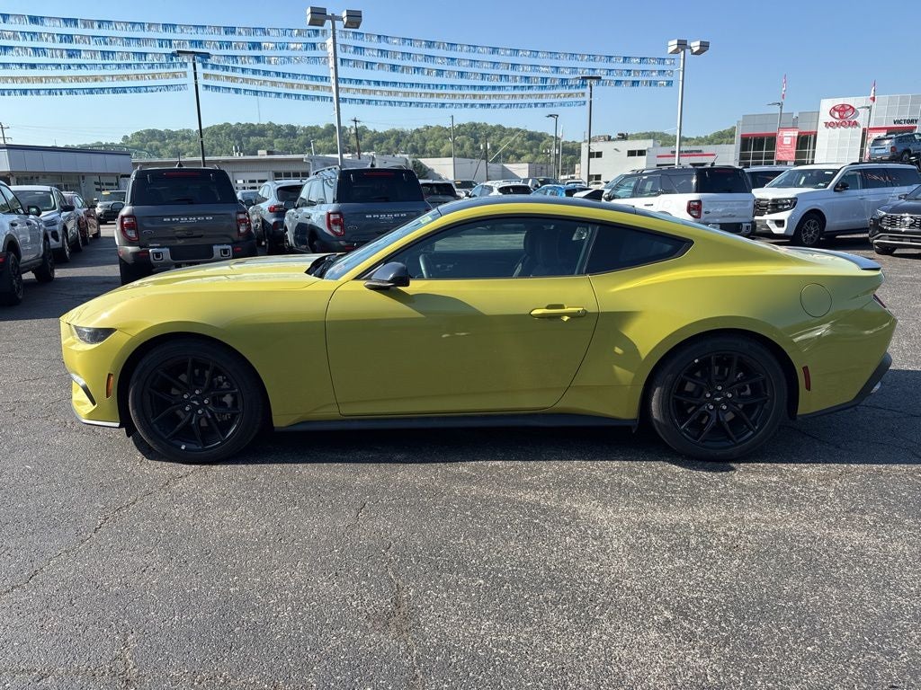 2025 Ford Mustang EcoBoost