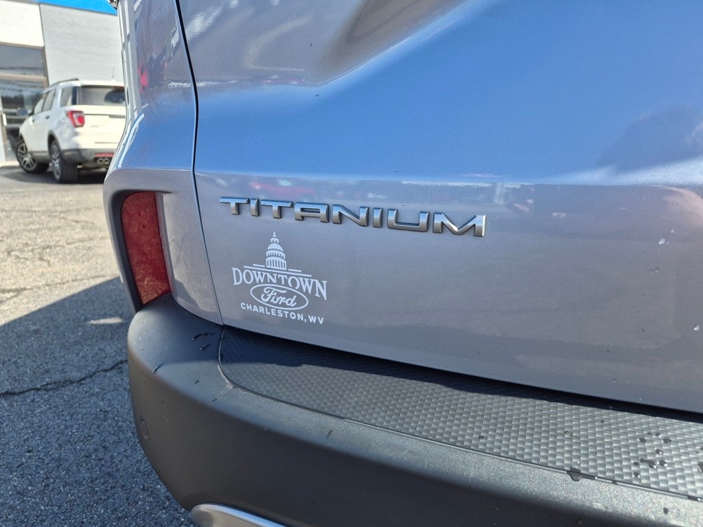 2022 Ford Escape Hybrid Titanium