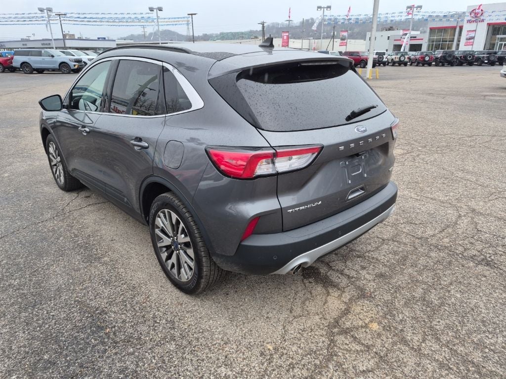 2022 Ford Escape Hybrid Titanium