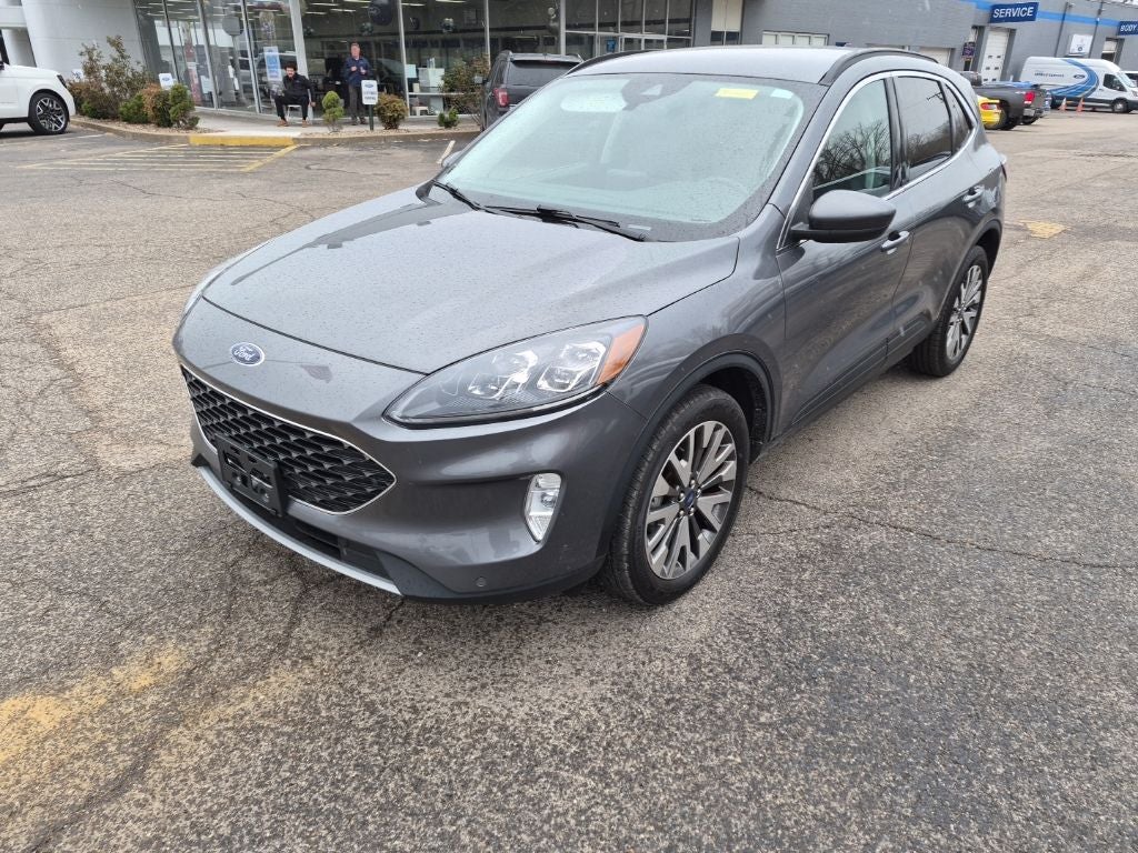 2022 Ford Escape Hybrid Titanium