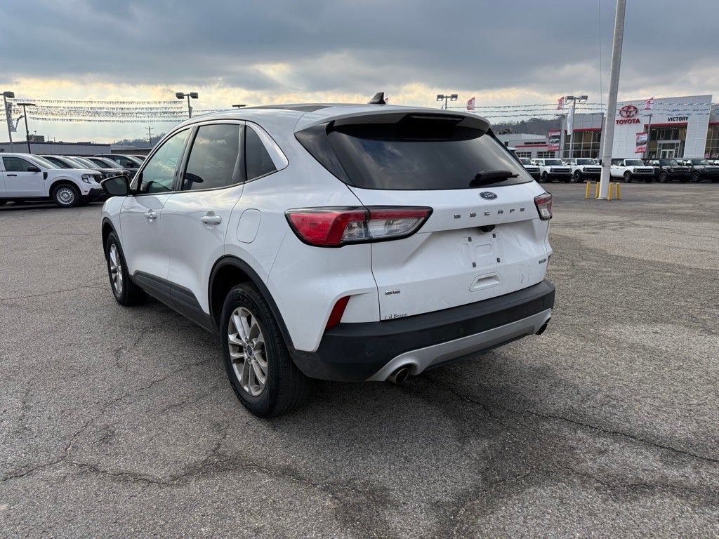 2020 Ford Escape SE