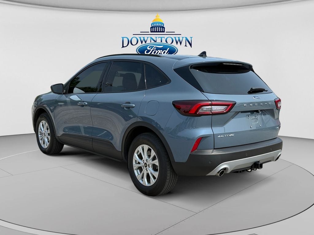 2025 Ford Escape Active cold weather pack/ tech pack