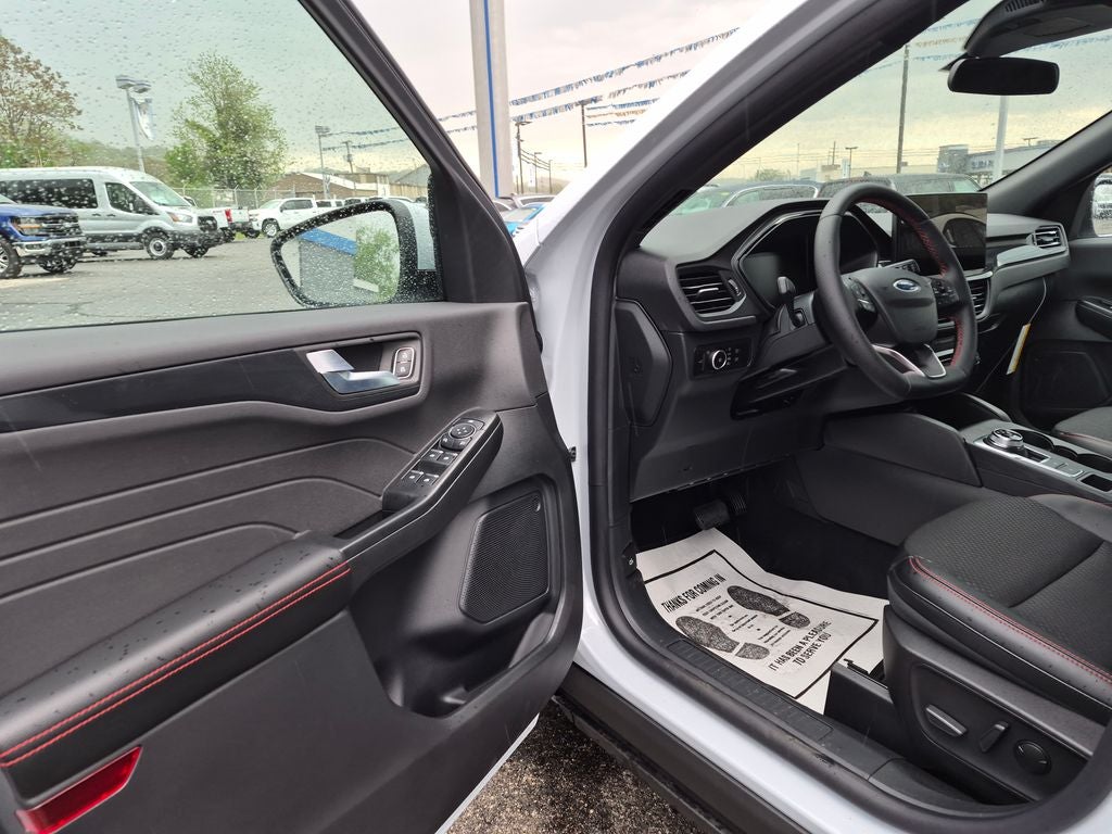 2026 Ford Escape ST-Line Select