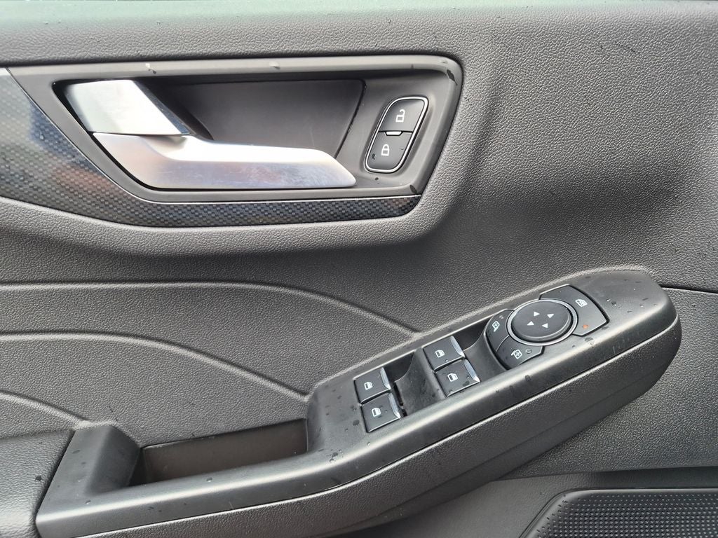 2026 Ford Escape ST-Line Select
