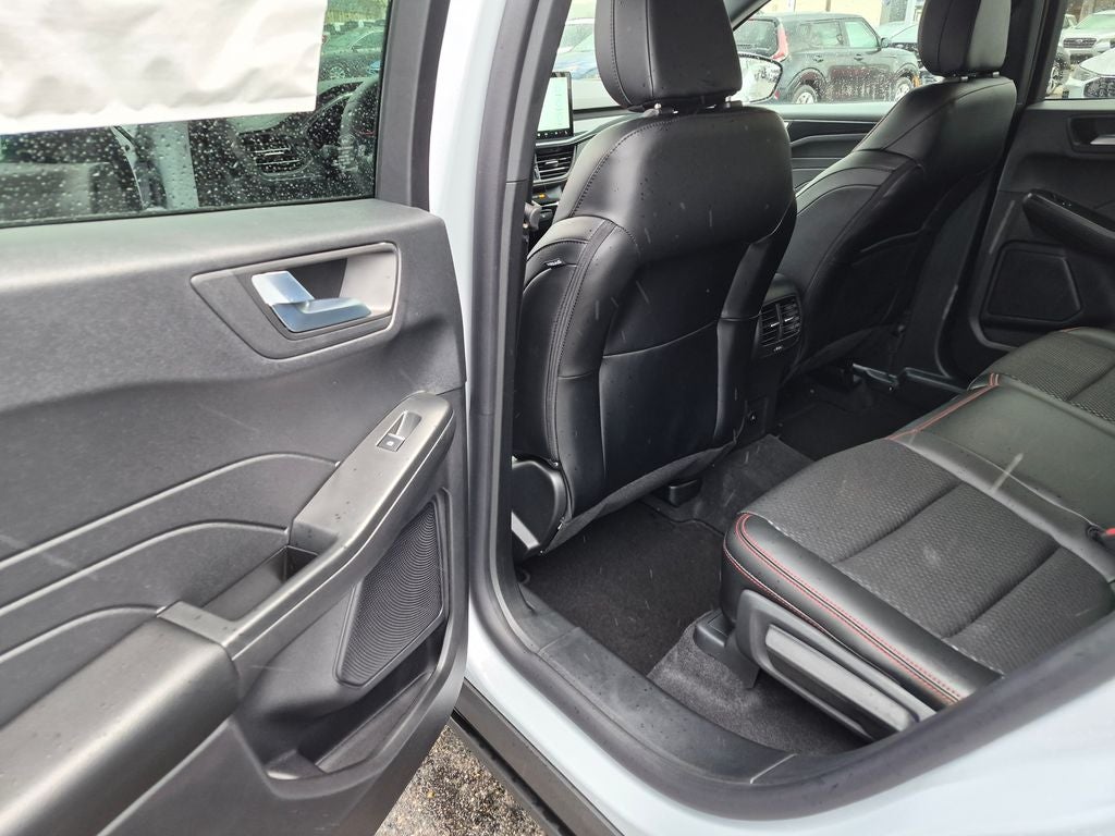 2026 Ford Escape ST-Line Select