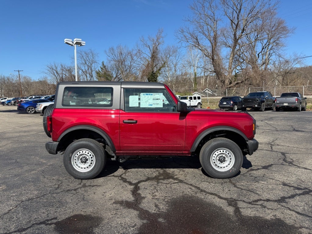 2025 Ford Bronco Base