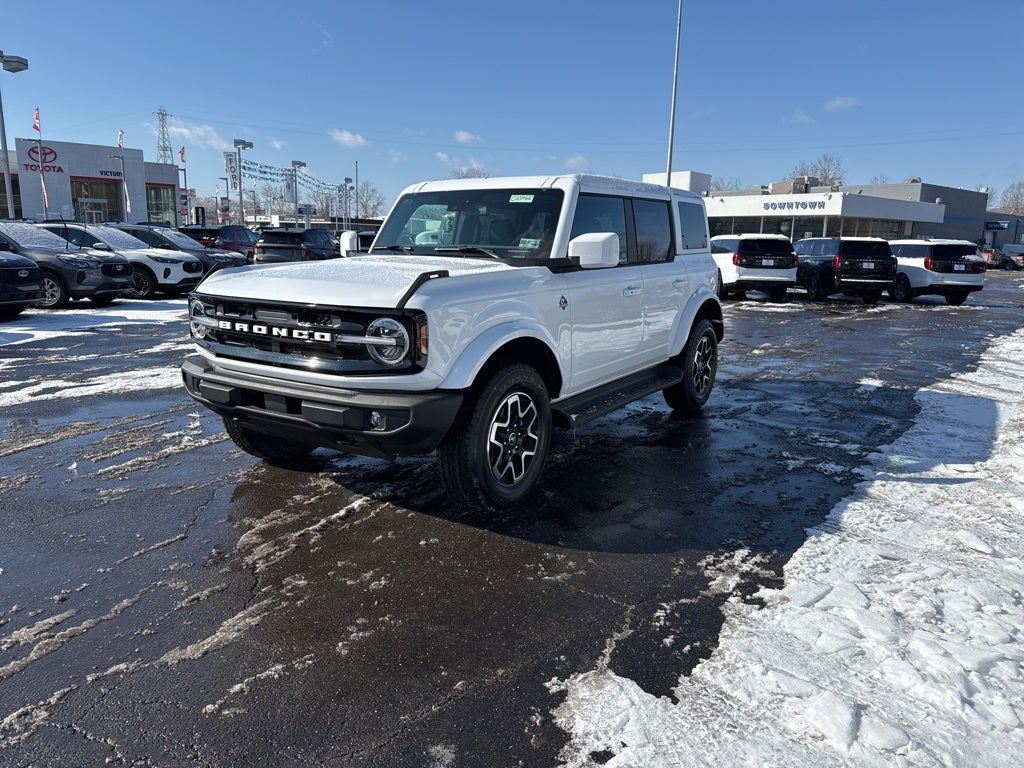 2025 Ford Bronco Outer Banks