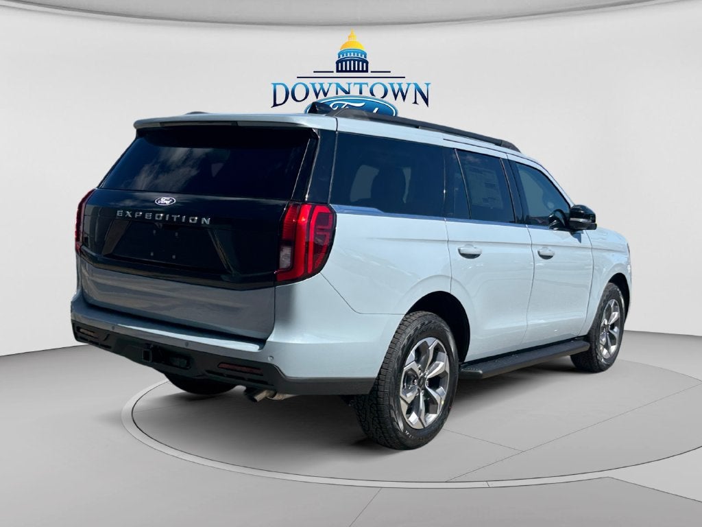 2027 Ford Expedition Active