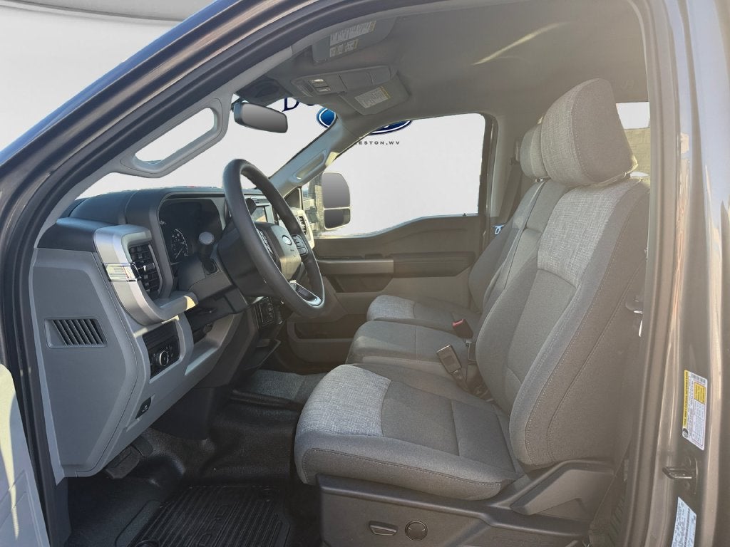 2027 Ford F-250SD XLT