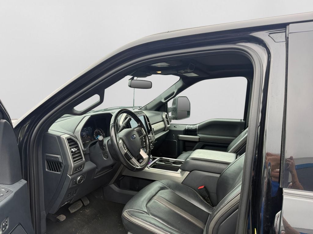 2022 Ford F-350SD Platinum