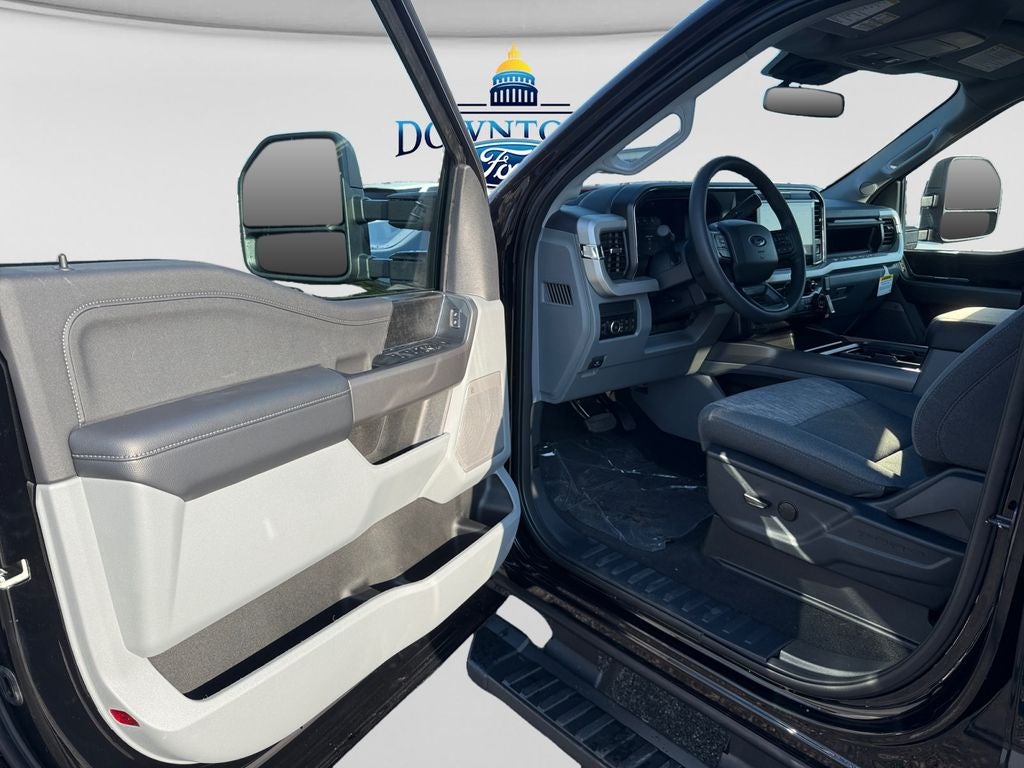 2027 Ford F-250SD XLT
