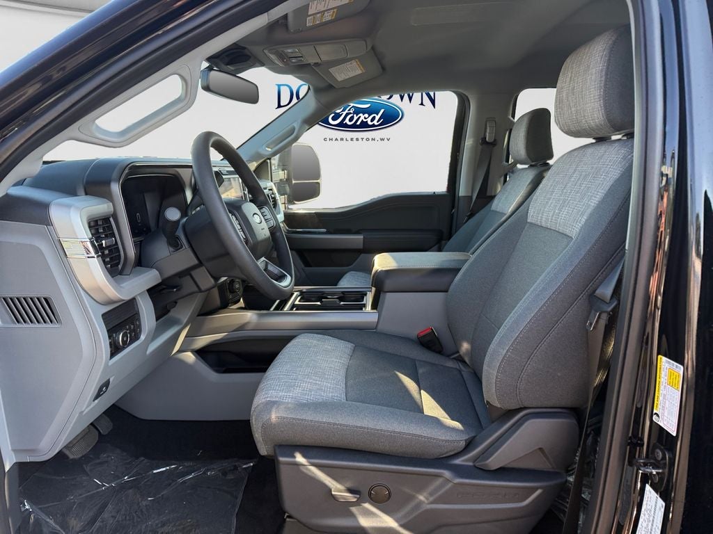 2027 Ford F-250SD XLT