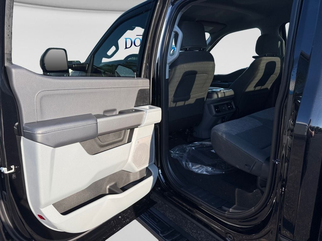 2027 Ford F-250SD XLT