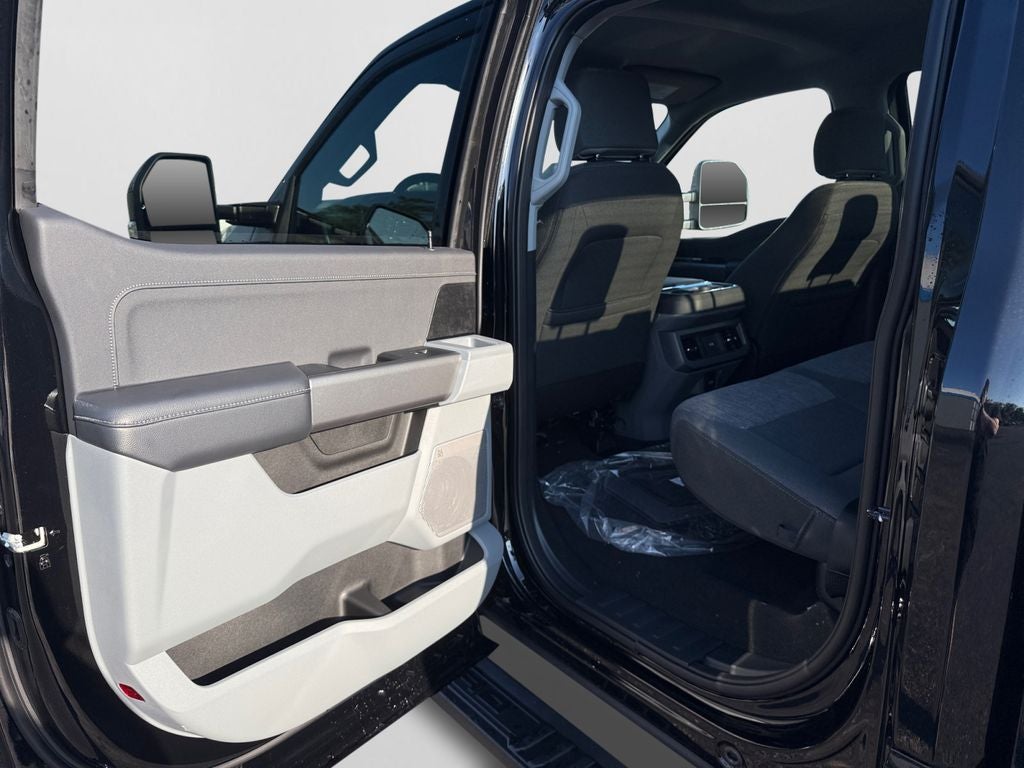 2027 Ford F-250SD XLT