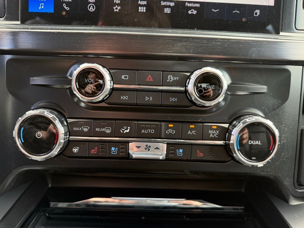 2026 Ford F-350SD F-350® Lariat®