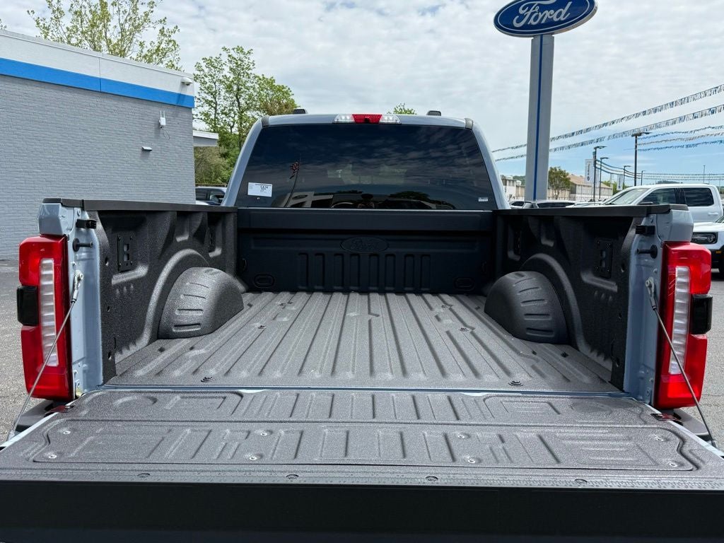 2026 Ford F-350SD F-350® Lariat®