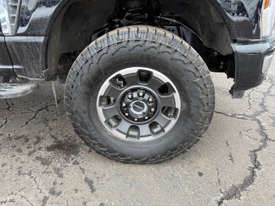2024 Ford F-350SD Platinum