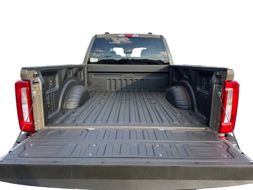 2027 Ford F-350SD F-350® XLT