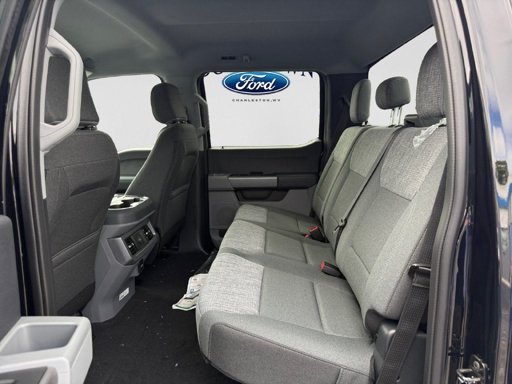 2027 Ford F-350SD DRW