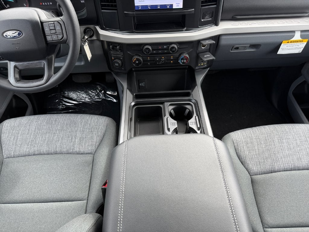 2027 Ford F-350SD DRW