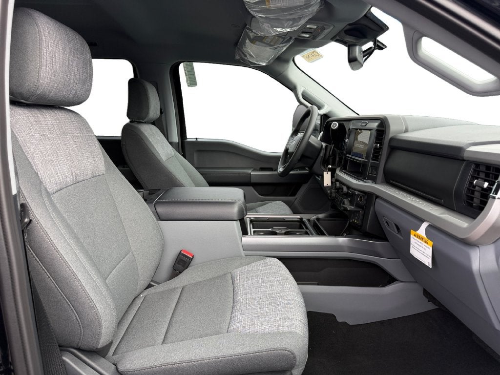 2027 Ford F-350SD DRW