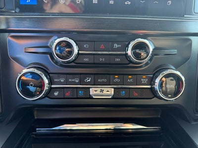 2027 Ford F-350SD Lariat DRW