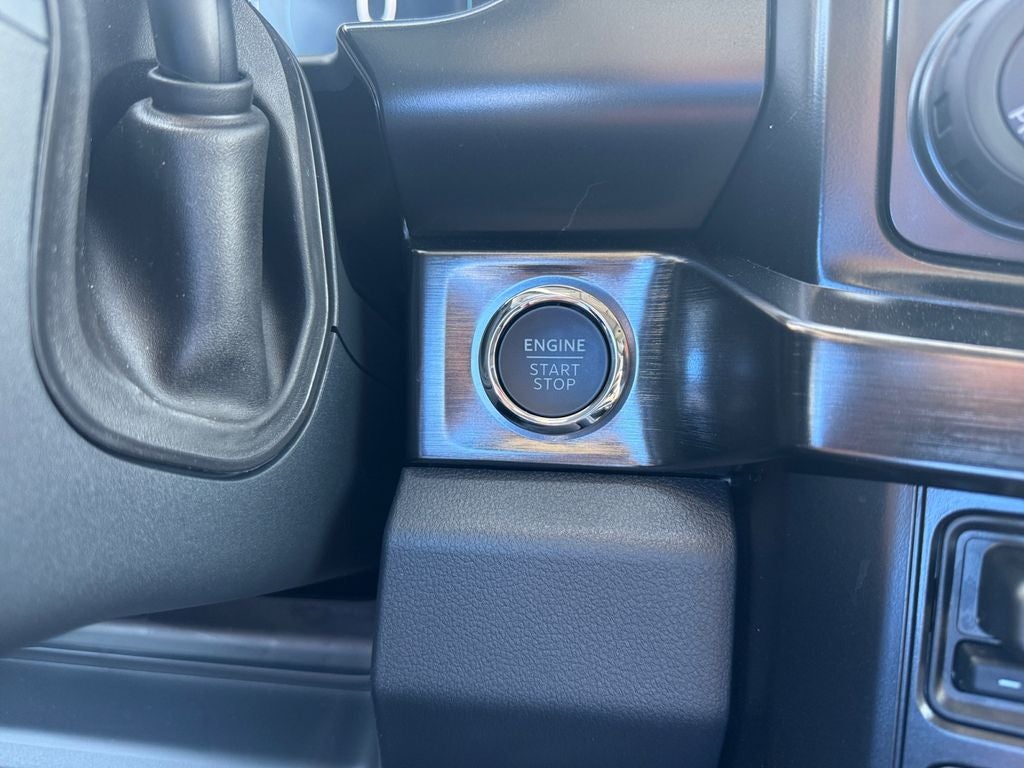 2027 Ford F-350SD Lariat DRW