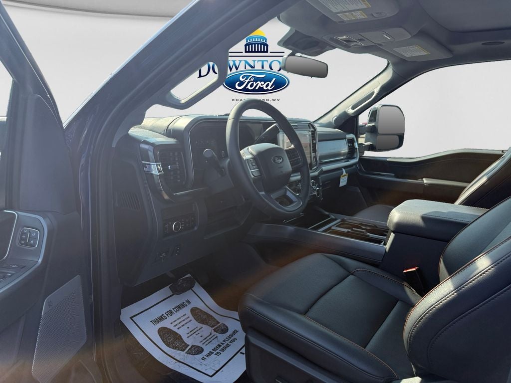 2027 Ford F-350SD Lariat DRW