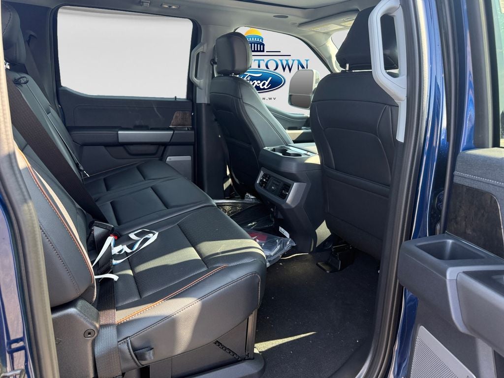 2027 Ford F-350SD Lariat DRW