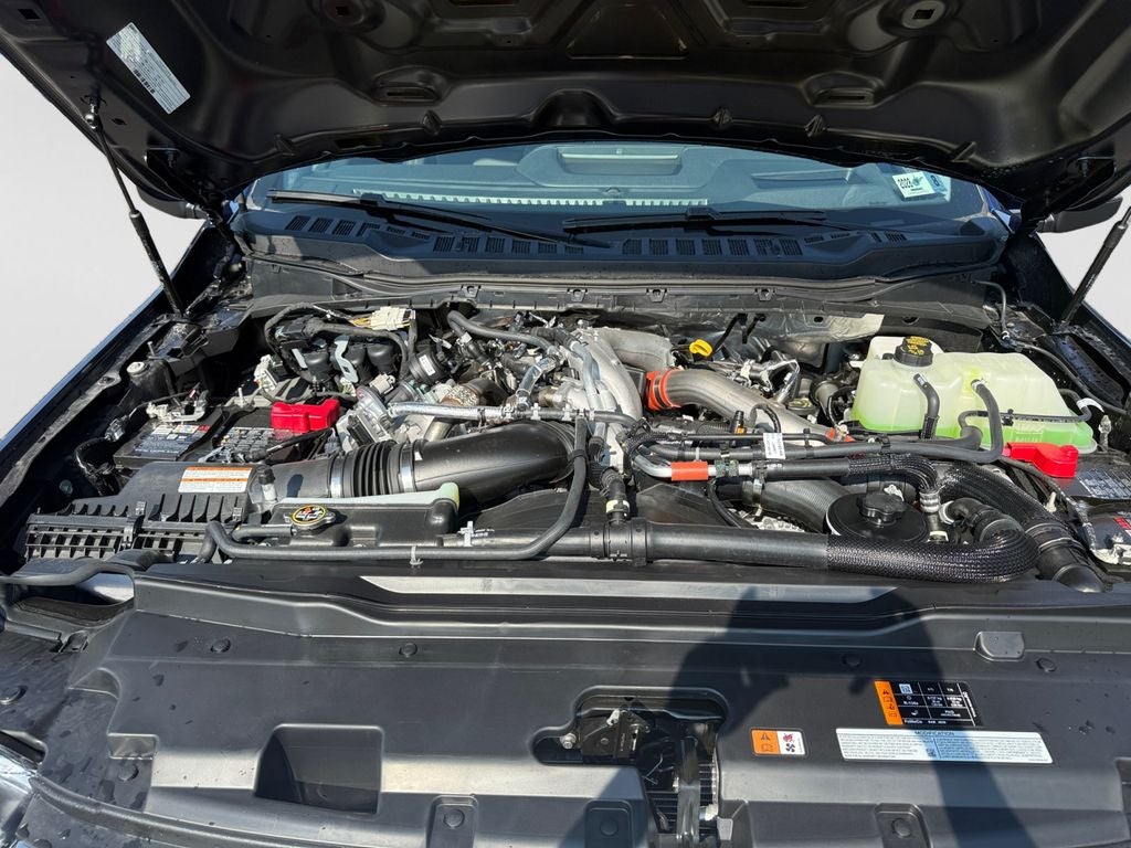 2027 Ford F-350SD Lariat DRW