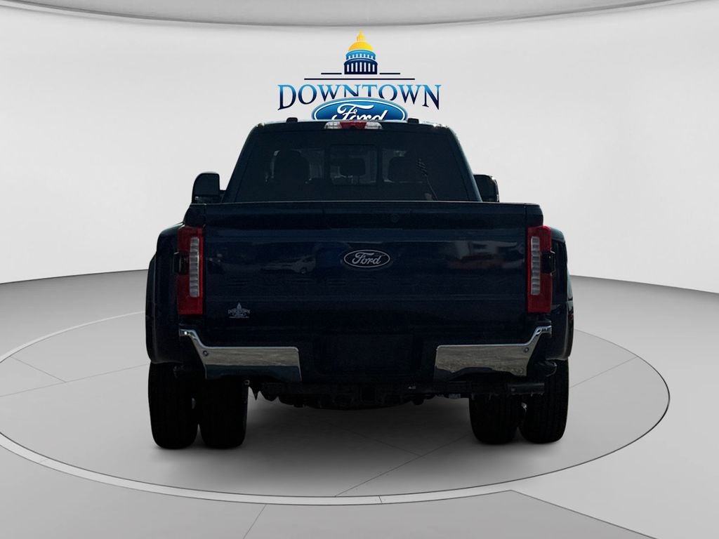 2027 Ford F-350SD Lariat DRW