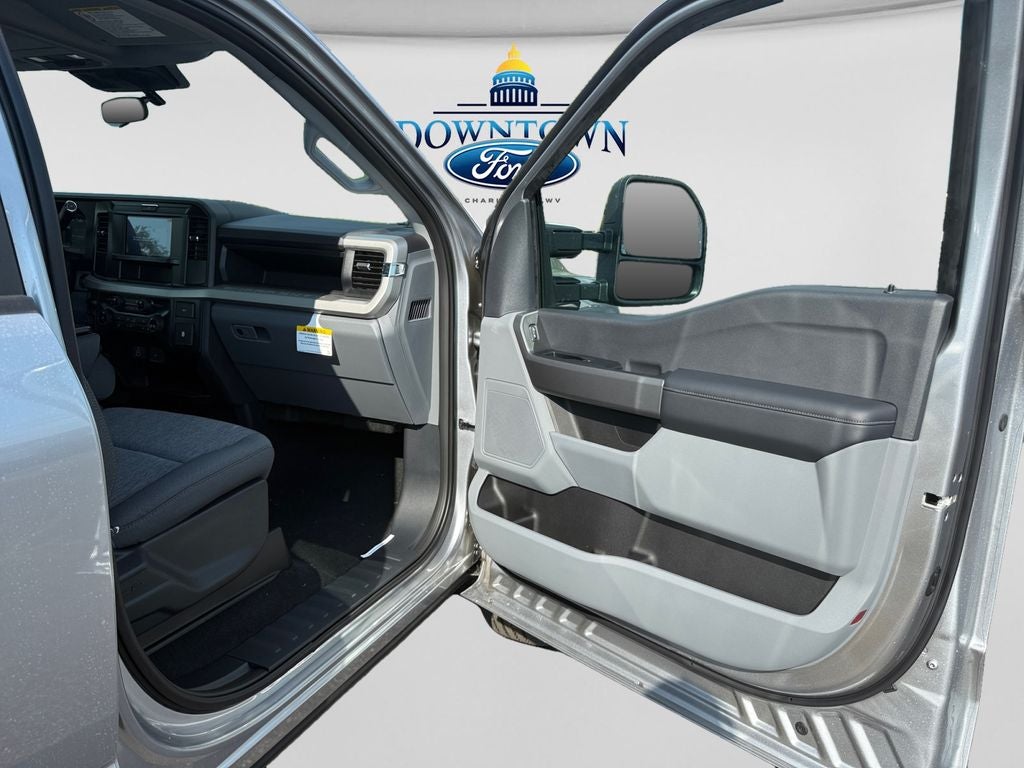 2027 Ford F-350SD XL DRW