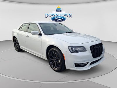 2023 Chrysler 300 Touring