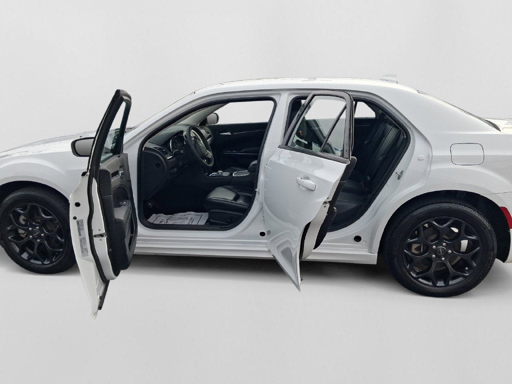 2023 Chrysler 300 Touring