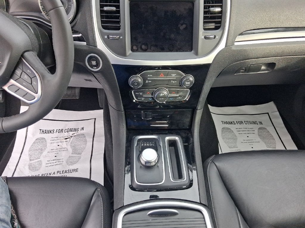 2023 Chrysler 300 Touring