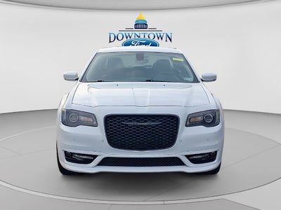 2023 Chrysler 300 Touring