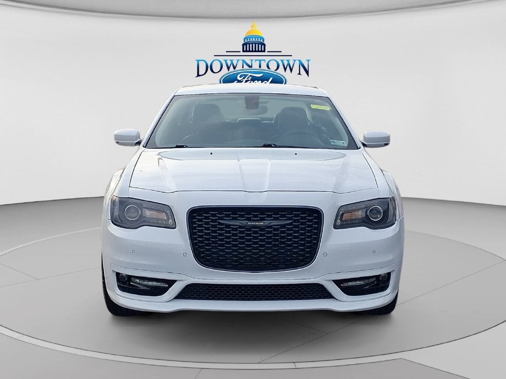 2023 Chrysler 300 Touring