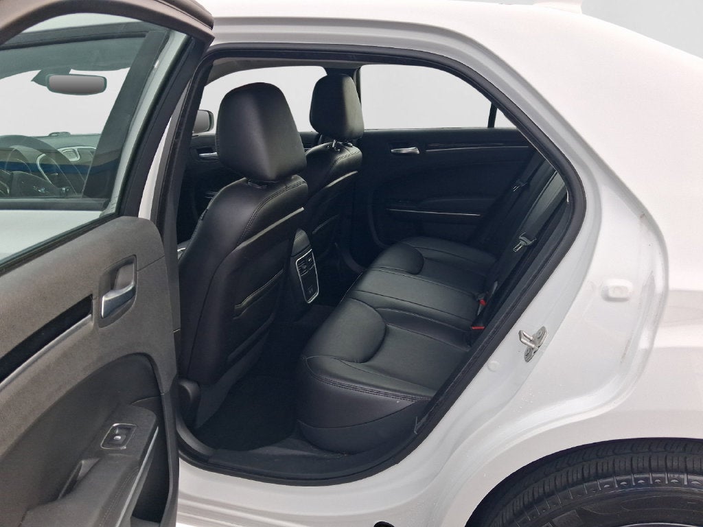 2023 Chrysler 300 Touring