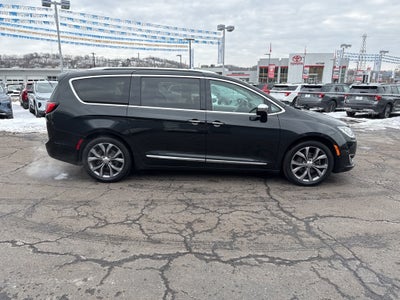 2017 Chrysler Pacifica Limited