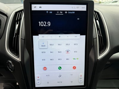2024 Ford Edge SE
