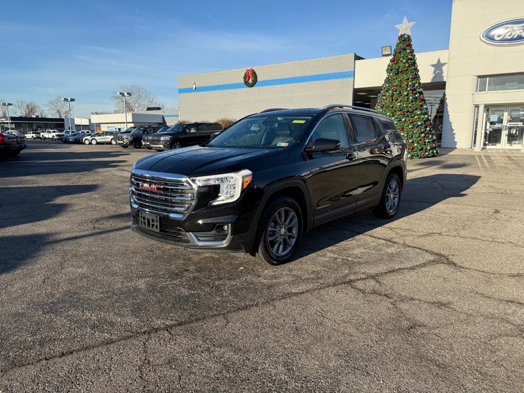 2023 GMC Terrain SLT