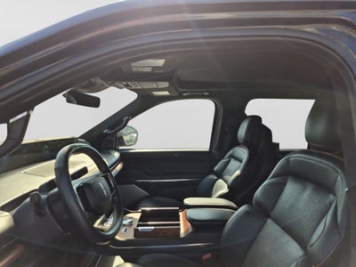 2025 Lincoln Navigator Black Label