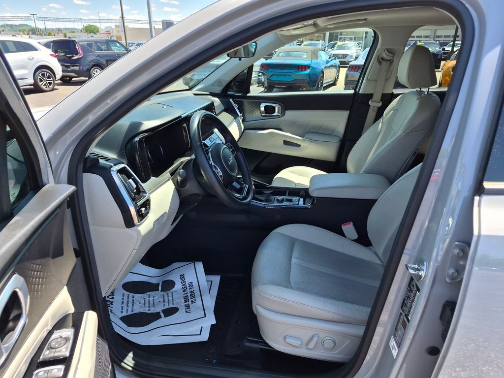 2022 Kia Sorento SX