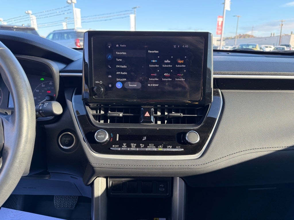 2023 Toyota Corolla Cross Hybrid SE