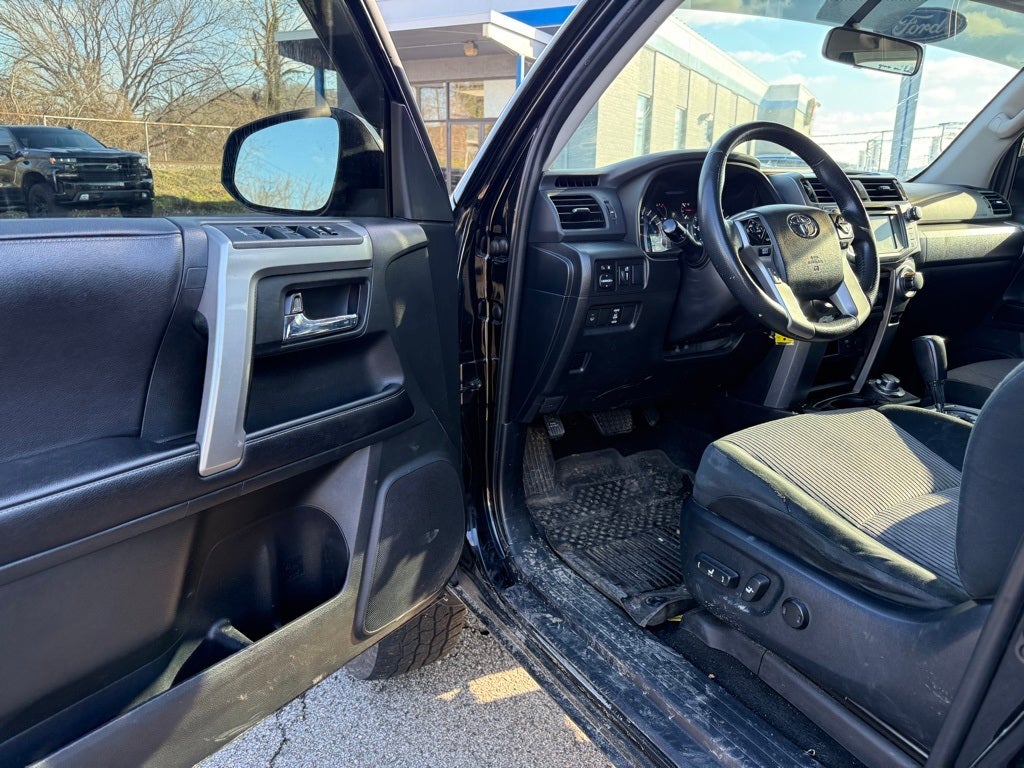 2017 Toyota 4Runner SR5